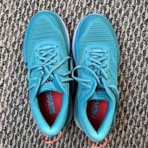 HOKA Bondi 7 Running Sneaker• Like New